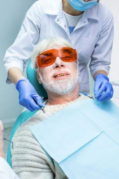 Dental-Implants-and-mouth-reconstruction-at-your-dentist-in-Naples-FL